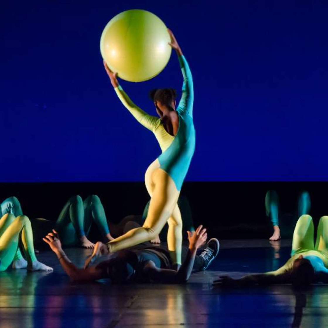 Dance production of Works a Foot