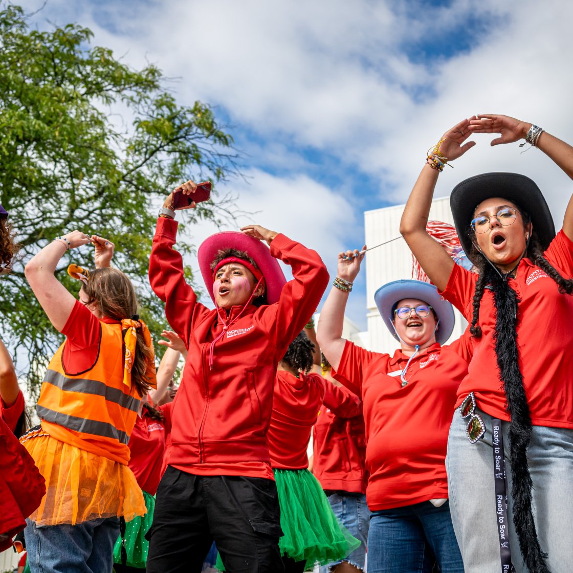 orientation leaders dancing to hot-to-go