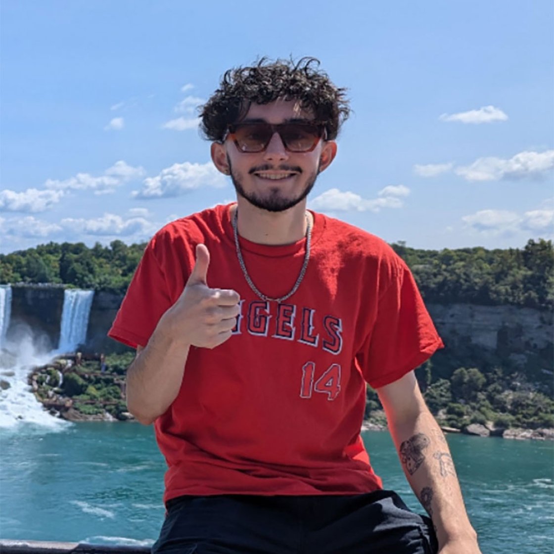 Alex Brown at Niagra Falls