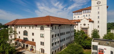Aerial photograph of the School of Nursing and University Hall buildings.