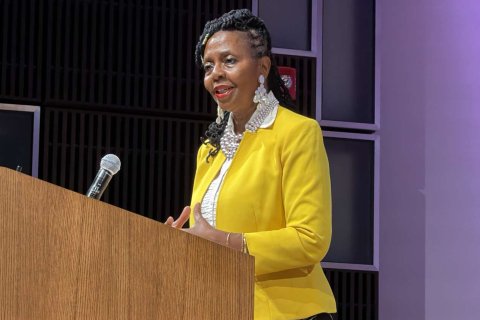 Donna Walker-Kuhne speaking for PEAK Performances in April 2026