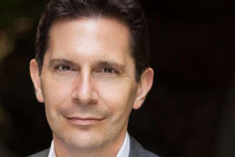 Headshot of Peter Flynn