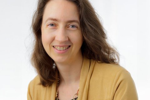 headshot of Dr. Alicia Broderick