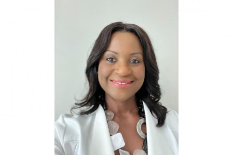 Julyne Derisse Simmons