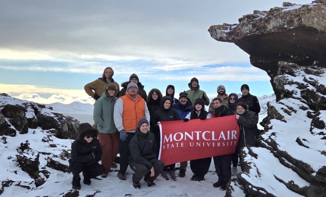 Photo of students in Iceland