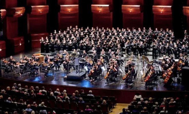 Chorale and New Jersey Symphony on stage at NJPAC