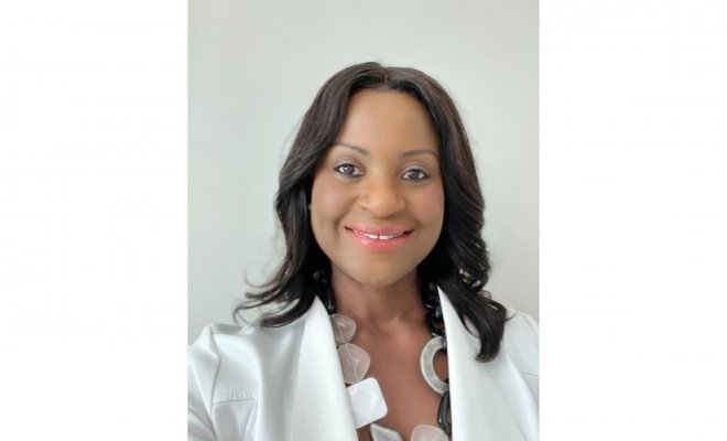 Julyne Derisse Simmons