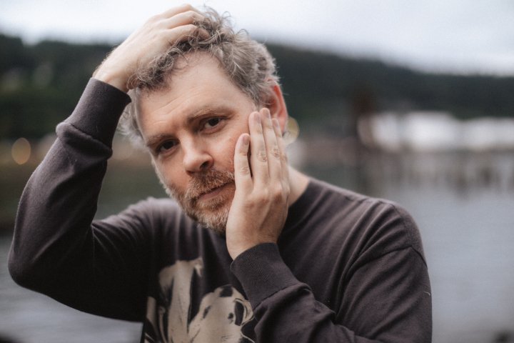 Gabriel Kahane headshot