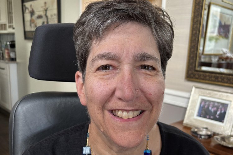 Photo of Deborah Perelmuter
