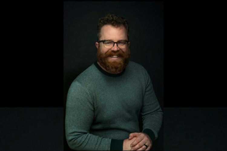 Headshot of Eric Brosnihan