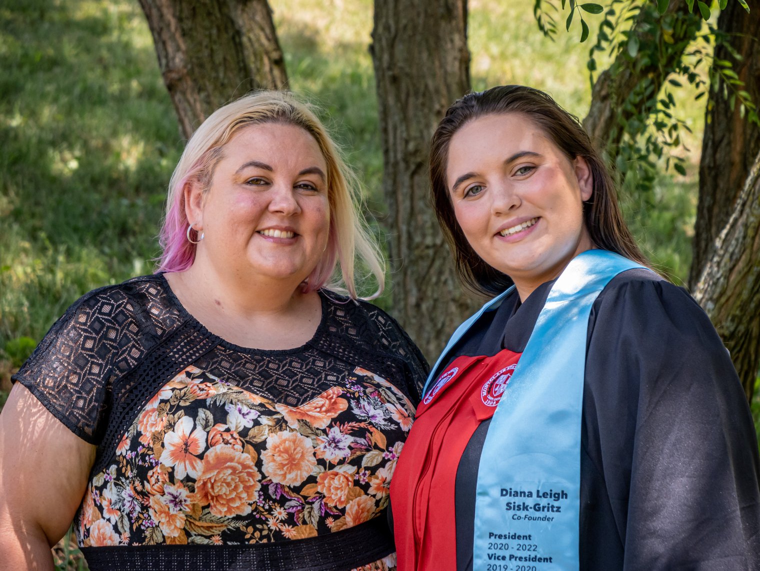 photo of Diana Sisk-Gritz and her mother Stefanie Mulley at graduation