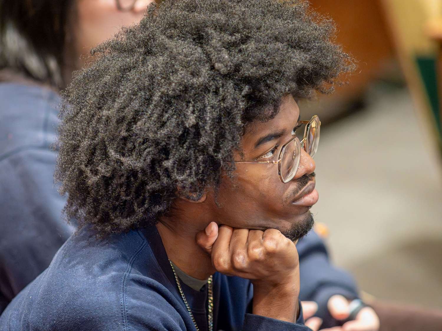 Student Violist and Music Education major Denton Moreland takes in every word of wisdom from Pat Metheny during the Cali Conversations.