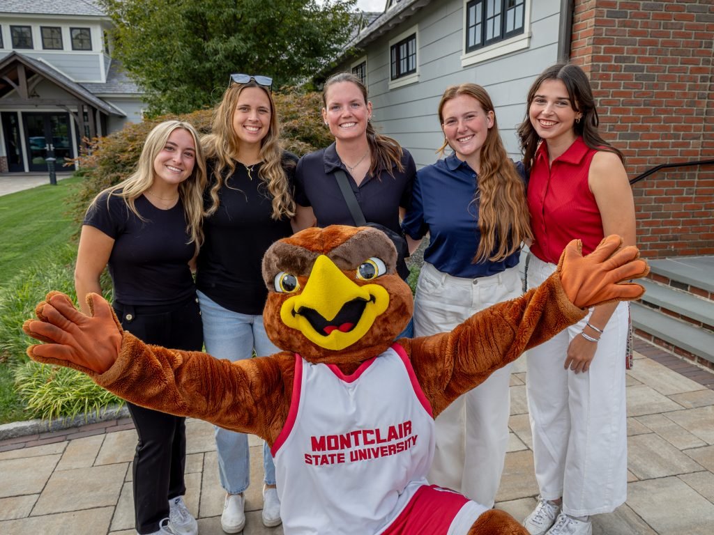 student athletes at the golf outing