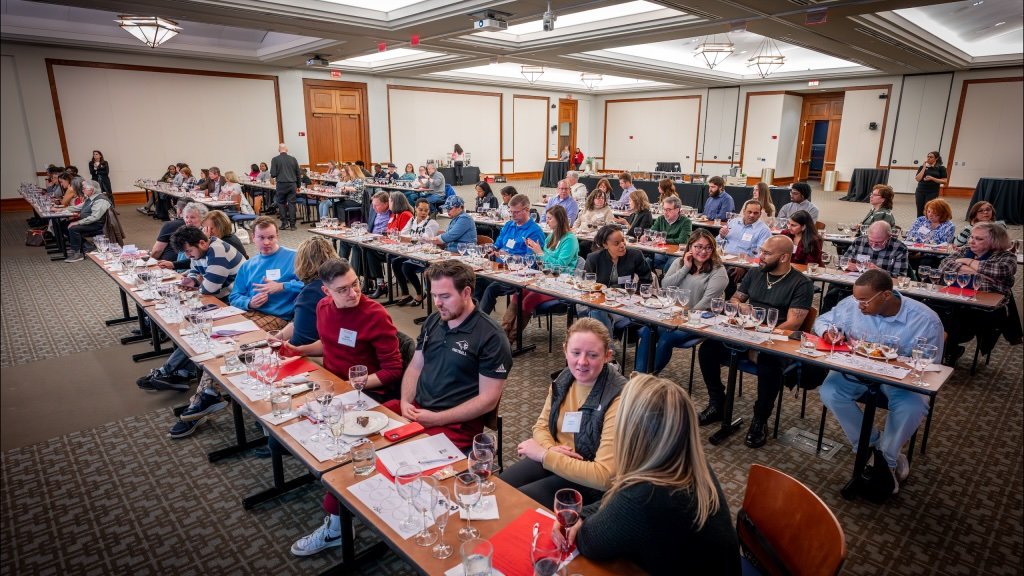 alumni at the wine tasting
