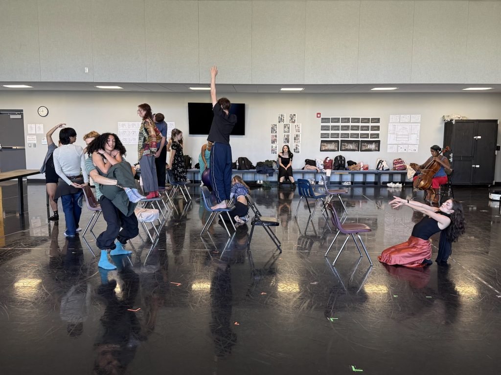 Leyla McCalla in Stefanie Batten Bland's dance class