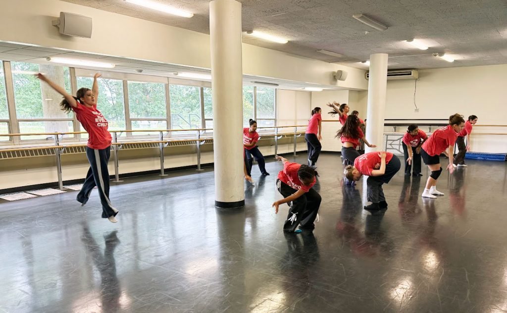 DEL Movement Sentence Choir Class