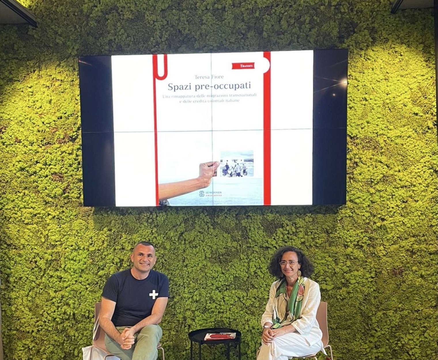 Book presentation at Isola, cultural and co-working space in Catania (July 22, 2021): Cono Cinquemani (writer, moderator) on the left, Teresa Fiore (author) on the right.  