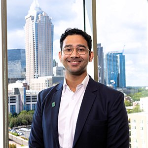 Yash Tadimalla headshot